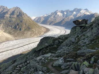 Grosse Drei-Seen-Wanderung: Bettmersee, Blausee, Märjelensee
