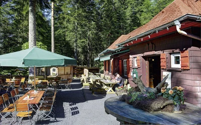 Waldcafé mit Biergarten