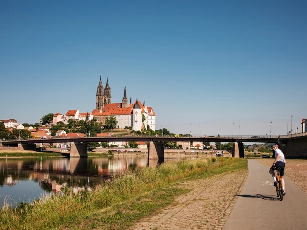 Auf dem Elberadweg in Meißen