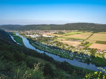 Blick auf Bodenwerder auf der Qualitätstour Weserhöhen