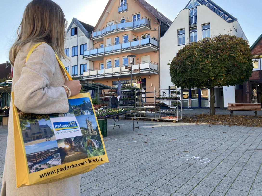 Einkaufen auf dem Bürener Wochenmarkt