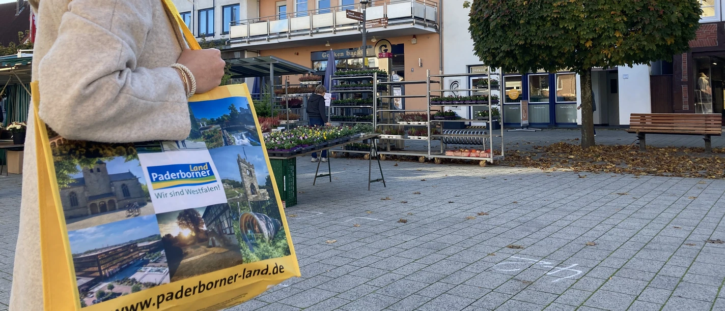 Einkaufen auf dem Bürener Wochenmarkt