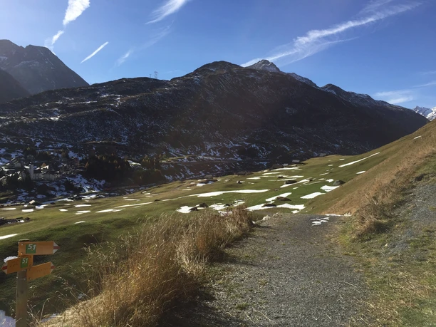 Der Weg ist sehr schön ausgebaut und vorbildlich angelegt.