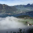 Blick über den Urnersee zu den Mythen