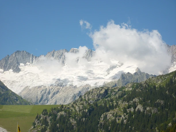 Die imposante Bergkette des Dammastocks