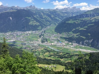 Blick vom Brüsti ins Reusstal