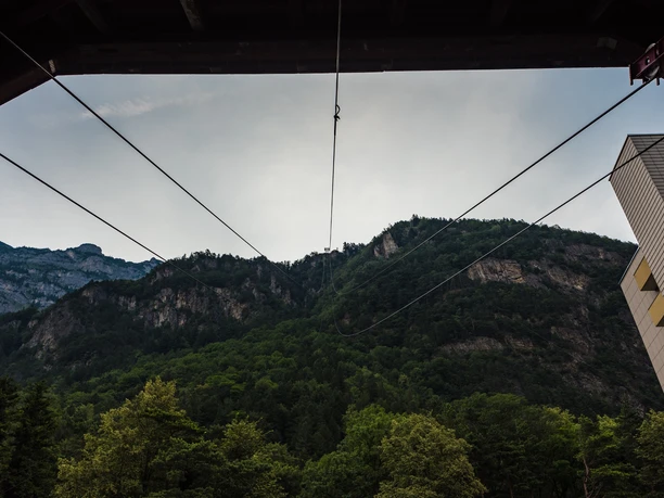 Unser Ausgangspunkt: Die Schwandibahn steigt steil an