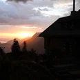 Die Lidernenhütte ist berühmt für die Sonnenuntergänge