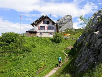 Die Lidernenhütte ist ein lohnendes Etappenziel