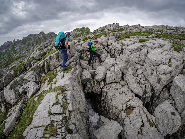 Unglaubliche Karrenfelder auf dem Geissgrätli