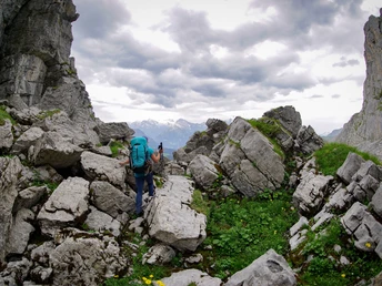 Mitten im kalkigen Hochgebirge rund um den Gamperstock