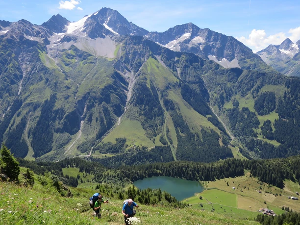 Ein schöner Blick zurück zum Golzernsee