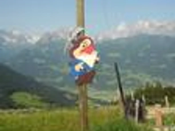 Zwerge weisen den Weg: 7-Bärgä-Weg Hödi