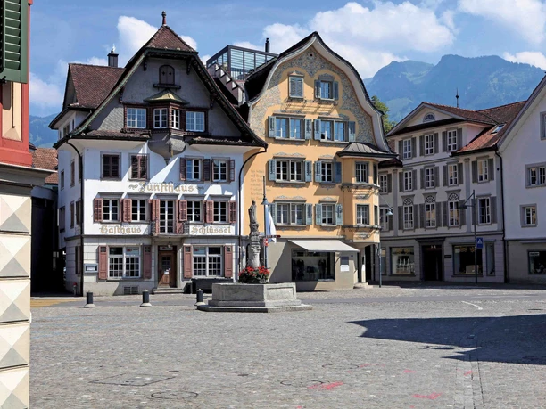 Sarner Dorfplatz, historischer Kern