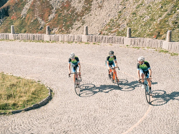 Radfahren auf der Tremola-Straße