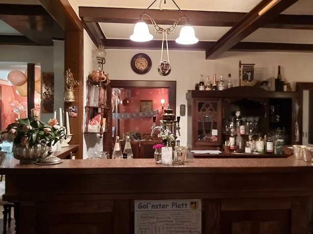 Zur Quelle_Theke.jpg