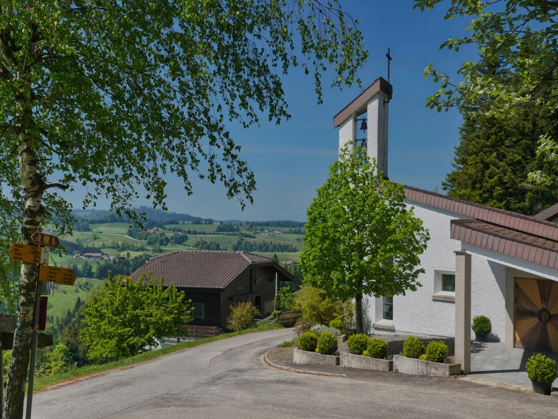 Die moderne Kapelle St. Joder 945 m