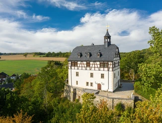 Blick auf das Schloß Jößnitz bei Plauen