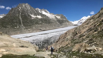 Rundwanderung von der Fiescheralp durch den Tälligrattunel zur Märjela und zum Gletscherrand