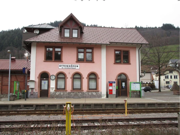 Bahnhof klein 2021 c Tourist Info