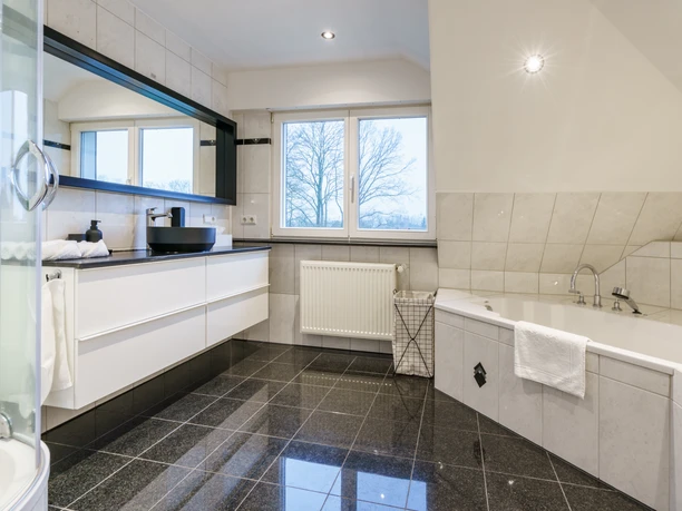 Badezimmer.JPG