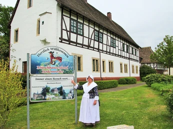 Frau Nolte - Münchhausens Haushälterin