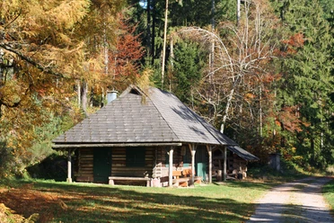 Die Hahnenhütte im Herbst