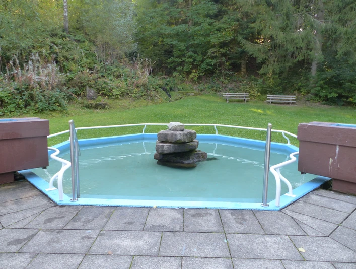 Wassertretstelle im Kurgarten Obertal