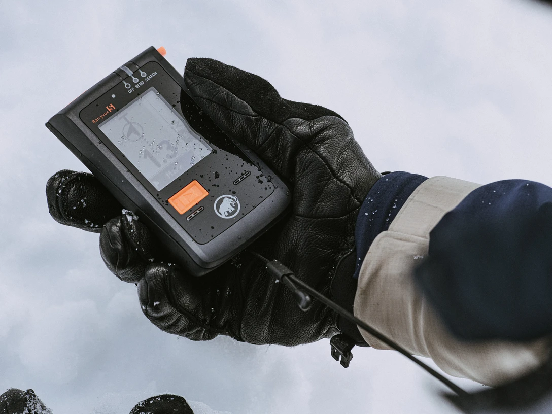 Snow and Safety Session by Mammut