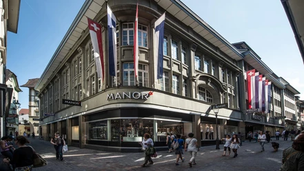 Einkaufszentrum_Manor-Luzern.jpg