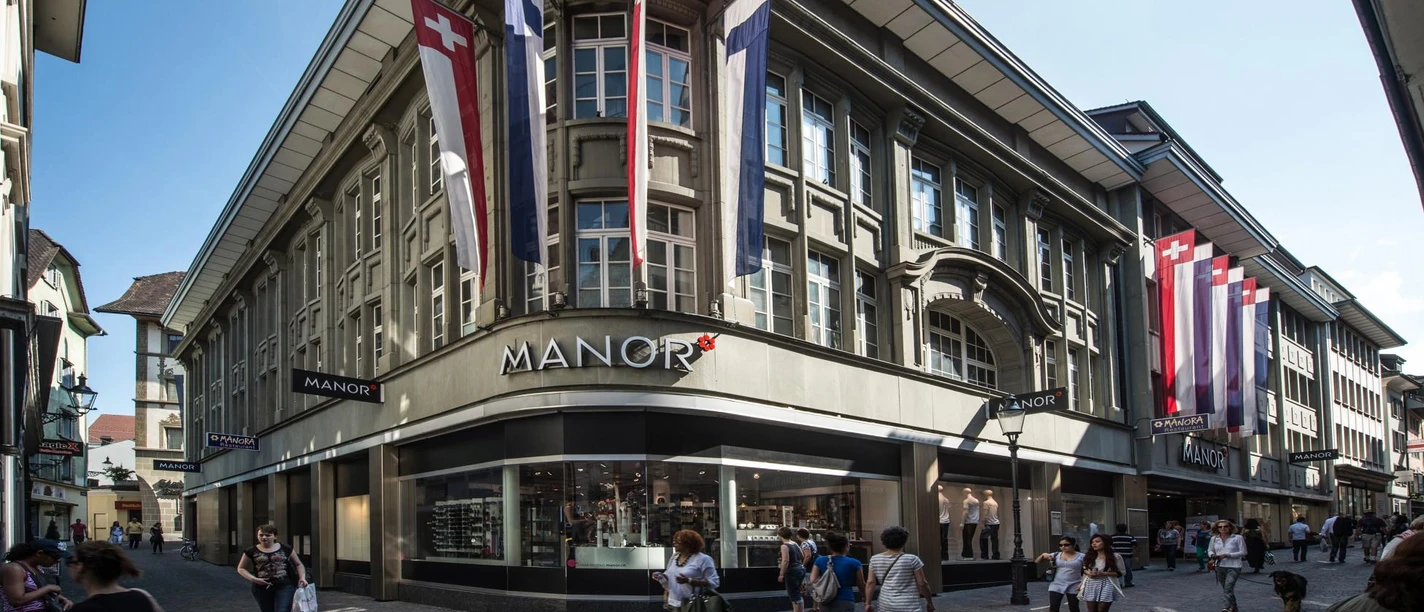 Einkaufszentrum_Manor-Luzern.jpg
