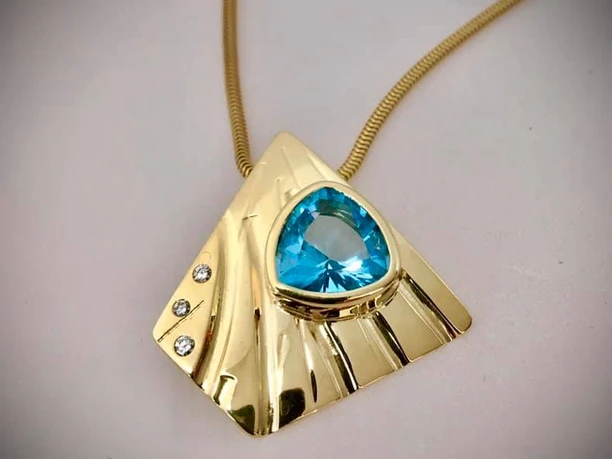 Goldschmiede Richter- Halskette mit Anhänger