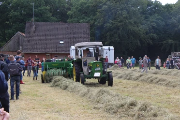 Oldtimerclub Niedergrafschaft.JPG