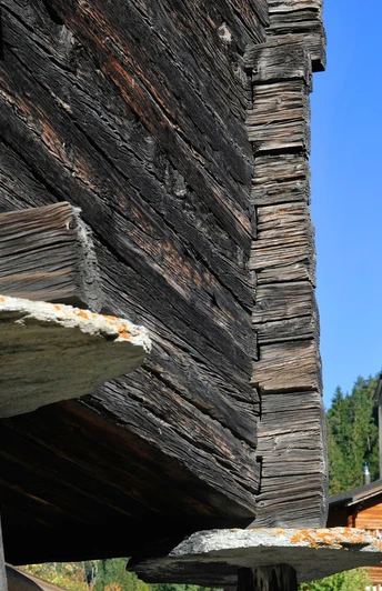 Wanderung von Fiesch via Ernen, Mühlebach, Steinhaus nach Niederwald