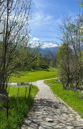 historische Strasse Naters -Blatten, Nähe Geimen