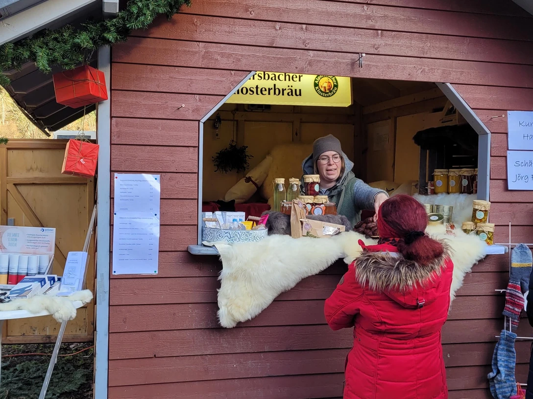Stand beim "Kleinen, feinen Weihnachtsmarkt"