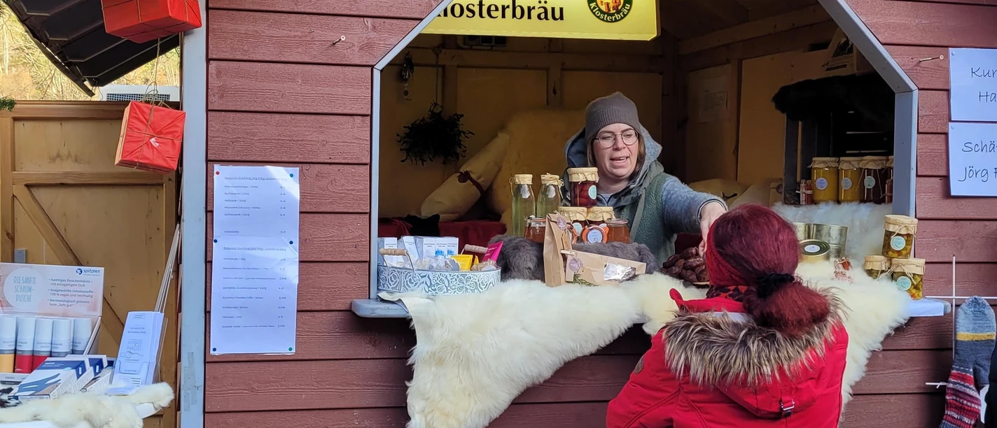 Stand beim "Kleinen, feinen Weihnachtsmarkt"