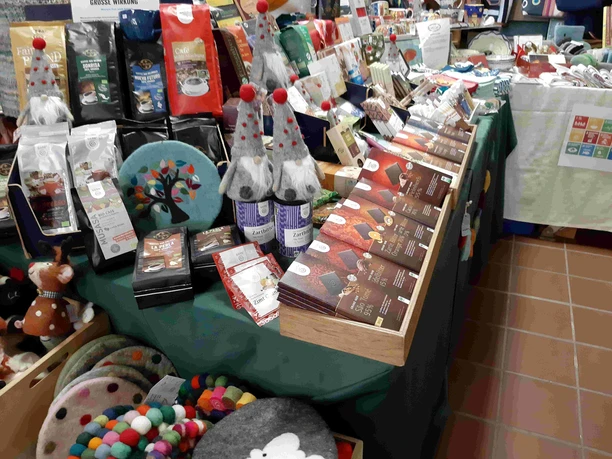 Faire Produkte Weltladen.jpg Faire Produkte Weltladen.jpg