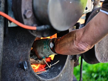 Schnapsbrennerei Feuer