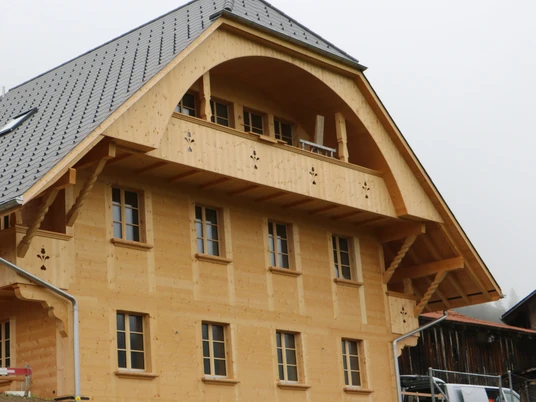 Gerber Holz Neubau altes Bauernhaus