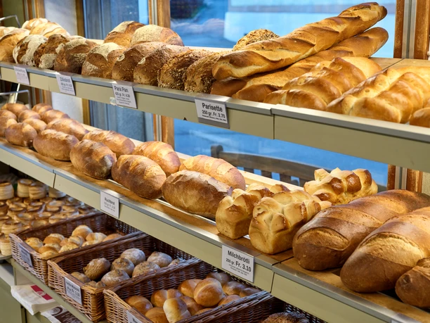 Vielfältige Auswahl an frischen Brotsorten – für jeden Geschmack das Richtige dabei