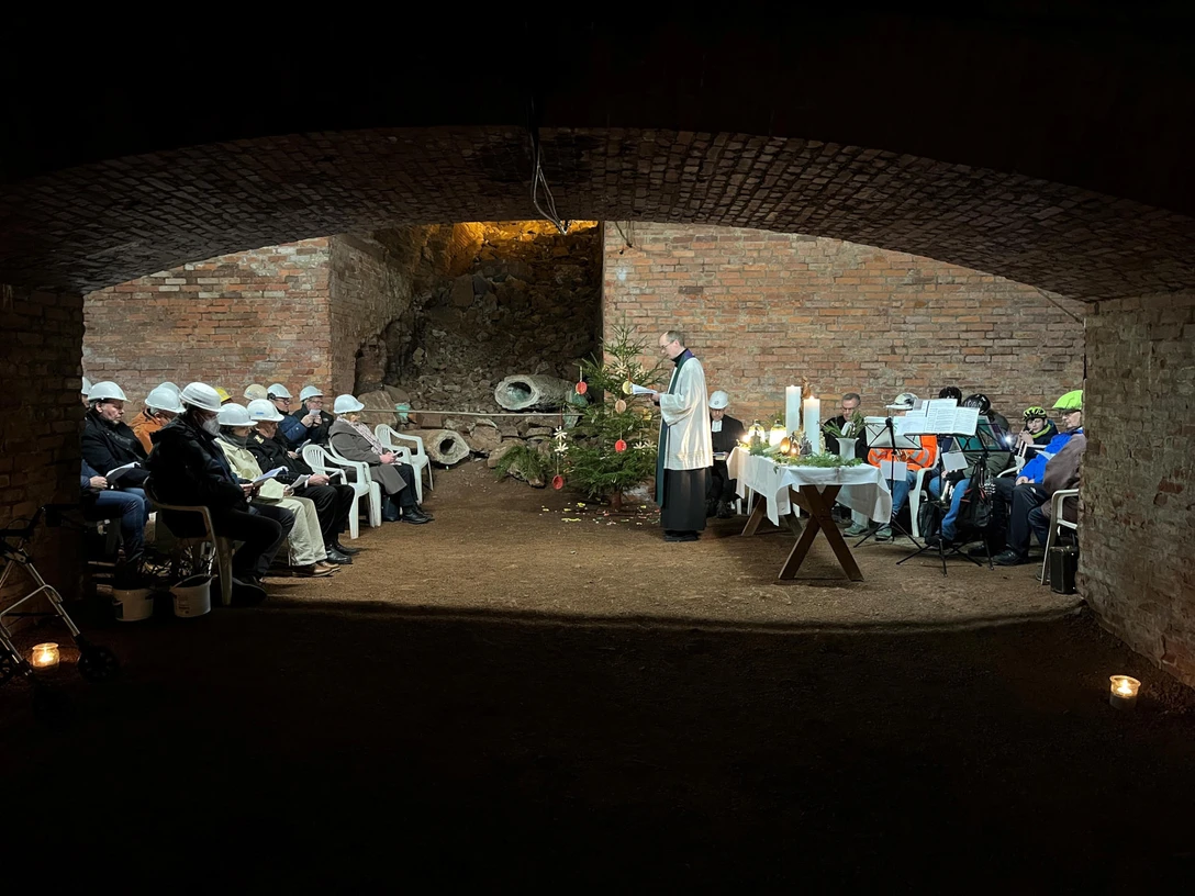 Barbarafeier im Besucher-Bergwerk und Museum Kleinenbremen Barbarafeier im Besucher-Bergwerk und Museum Kleinenbremen