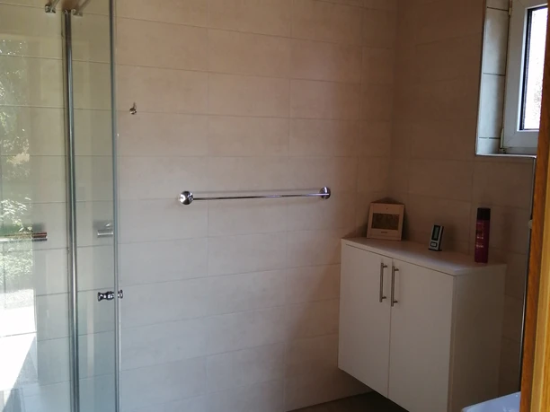 05_Badezimmer_Erdgeschoss.jpg