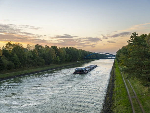 Der Elbe-Seitenkanal bei Wendisch Evern Der Elbe-Seitenkanal bei Wendisch Evern