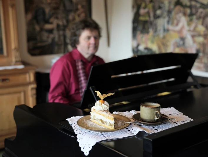 Klaviernachmittag im Cafe Alt-Willingen.jpg