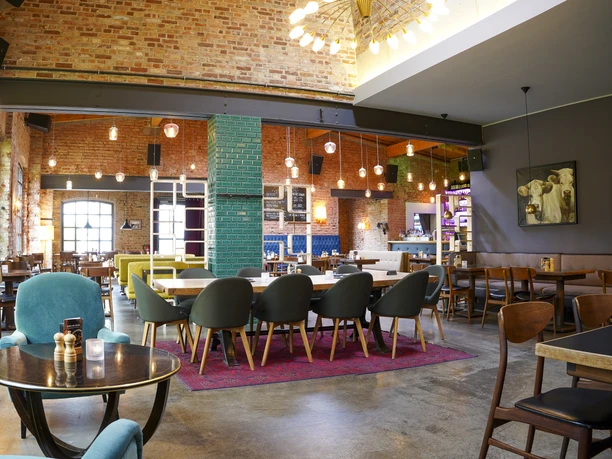 Kaiserbad - gastronomia w Lipsku Kaiserbad jest przytulnie urządzony