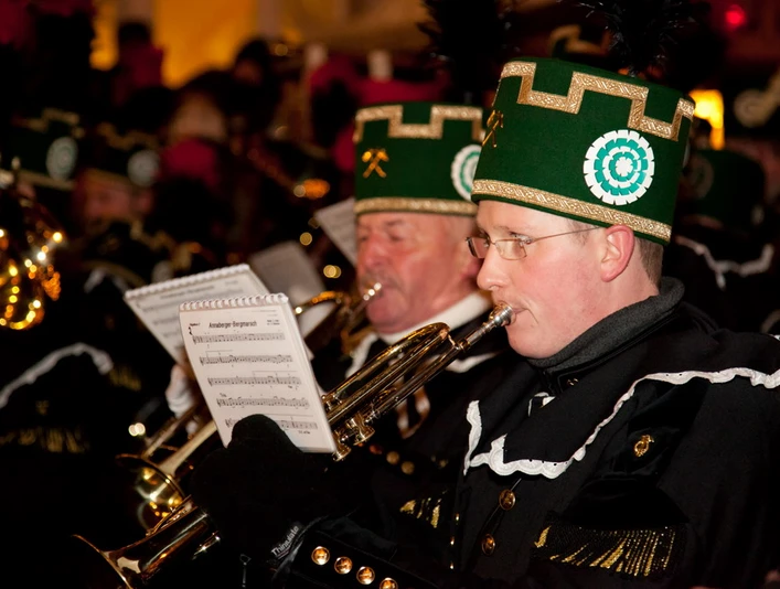 Bergmusiker zur Schwarzenberger Bergparade