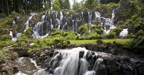 MA22051_Steinhfer_Wasserfall.jpg