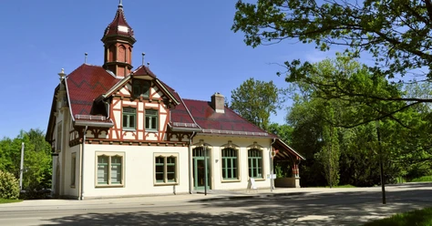Besucherzentrum_Wilhelmshoehe_Gruender.jpg