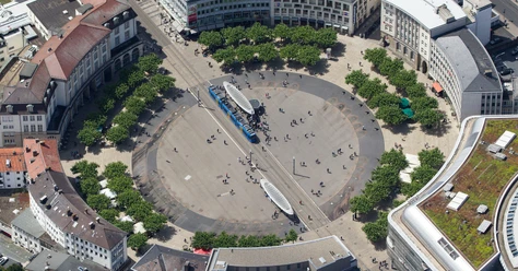 PUBLIC-7-1242.jpg